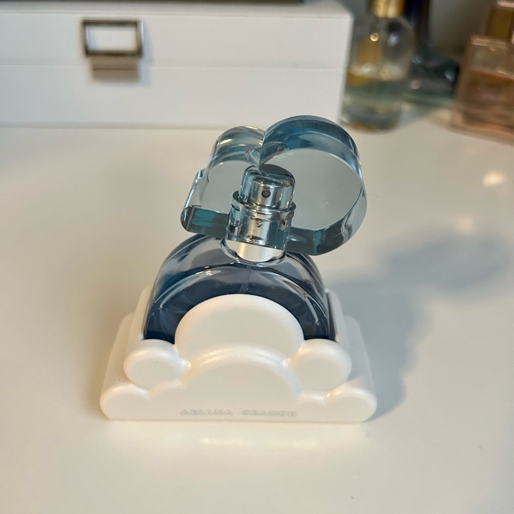 Ariana Grande Cloud EDP 1oz
